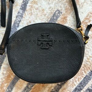 Tory Burch Round Crossbody (black)